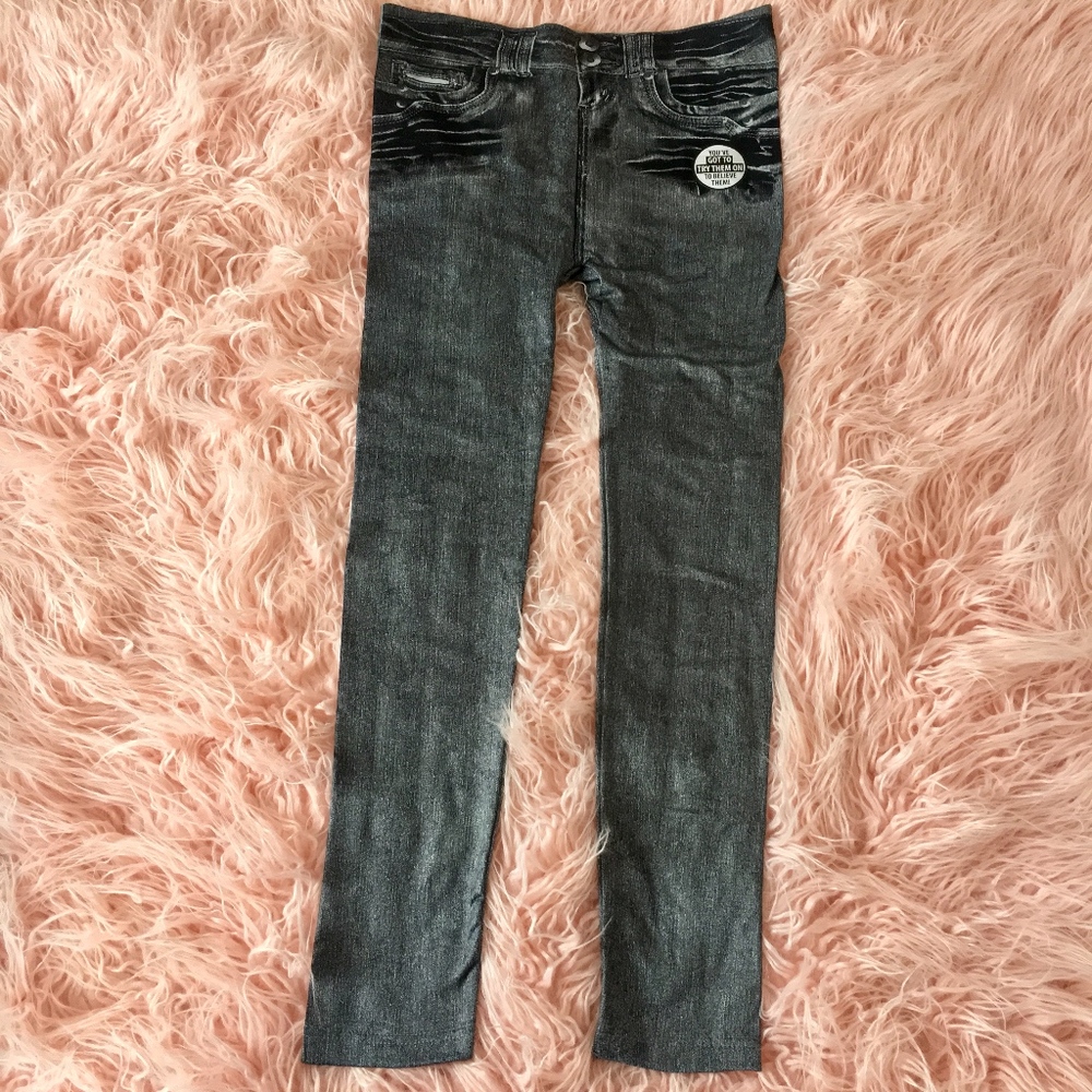 SOLD—- Women's Jeggings in Gray & Denim Wash - Picture 4 of 6
